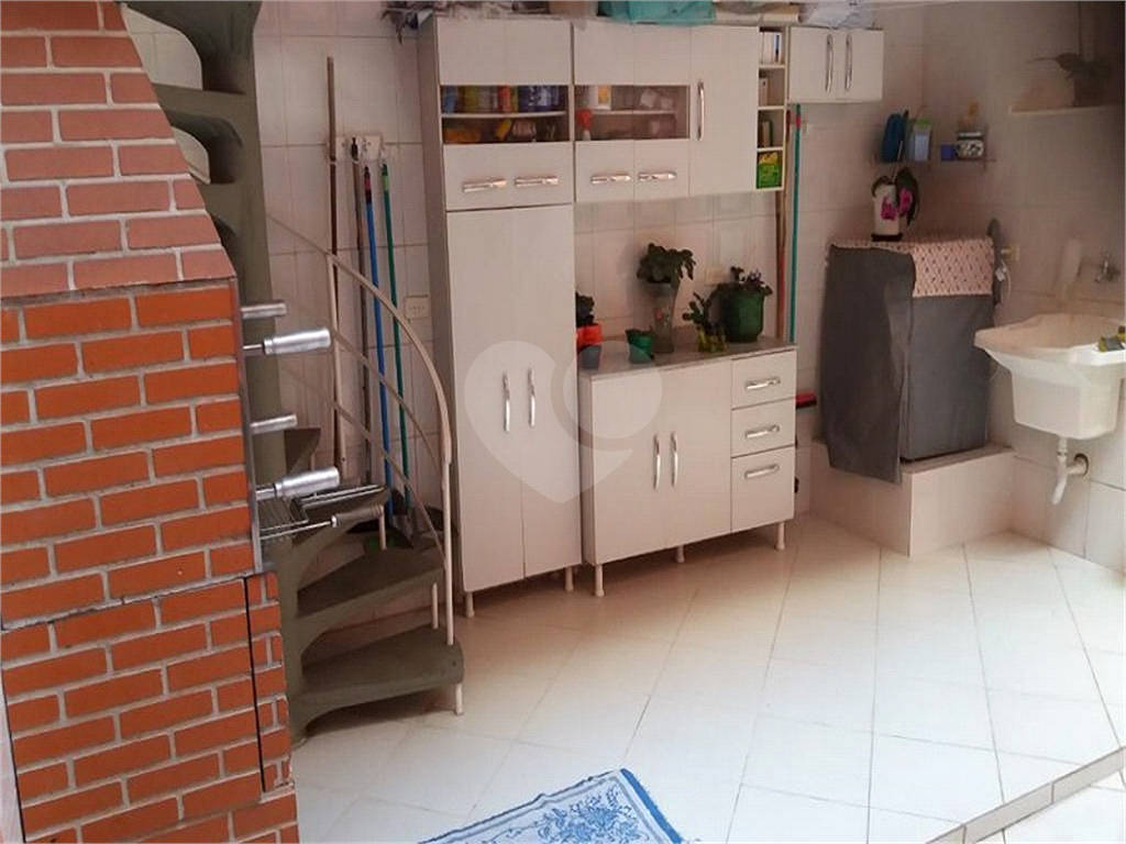 Sobrado à venda com 3 quartos, 180m² - Foto 4