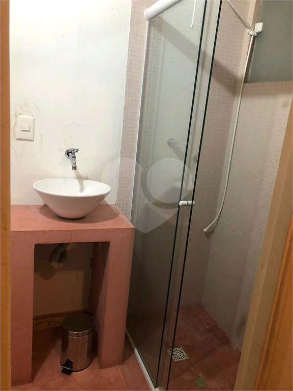 EXCELENTE apartamento c/  120m² , 03 quartos 02 suítes e quintal em Pinheiros!