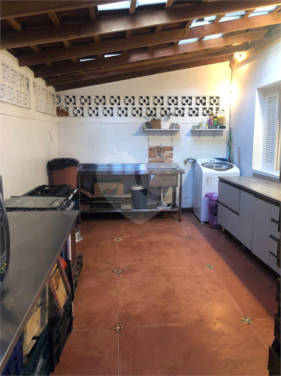 EXCELENTE apartamento c/  120m² , 03 quartos 02 suítes e quintal em Pinheiros!