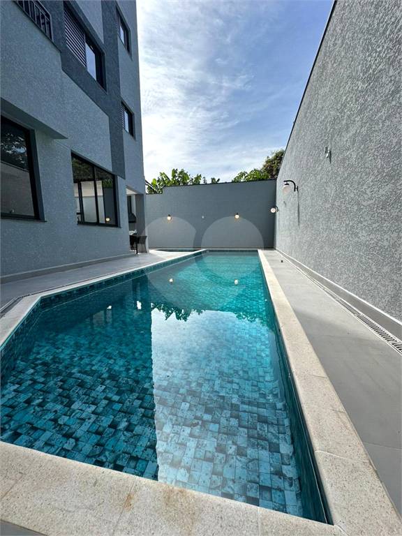 Apartamento à venda com 2 quartos, 62m² - Foto 11