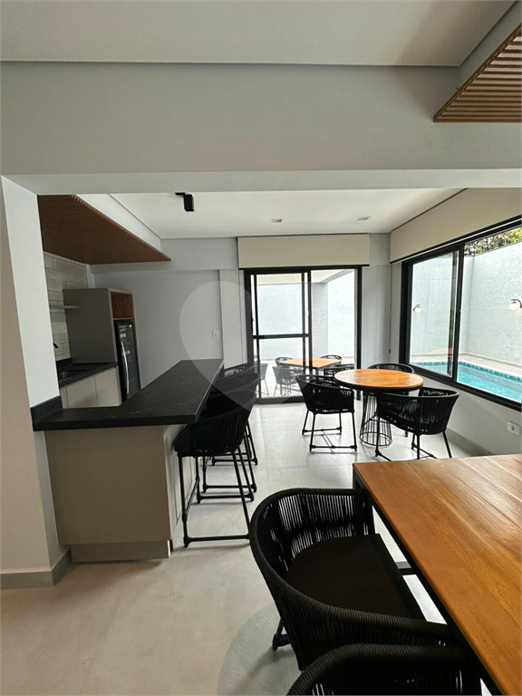 Apartamento à venda com 2 quartos, 62m² - Foto 14