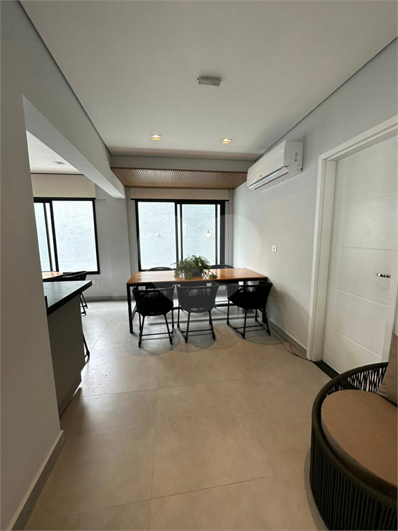 Apartamento à venda com 2 quartos, 62m² - Foto 13
