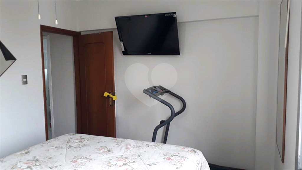 APARTAMENTO em TATUAPÉ
