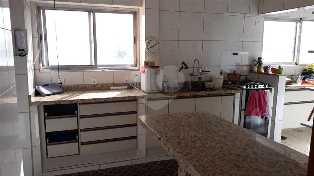 APARTAMENTO em TATUAPÉ
