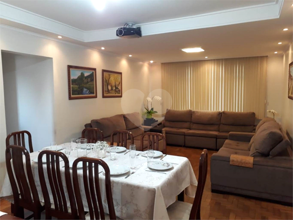 APARTAMENTO em TATUAPÉ