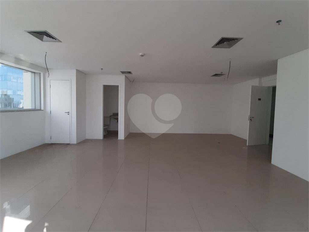 Salas comerciais em Santana para venda