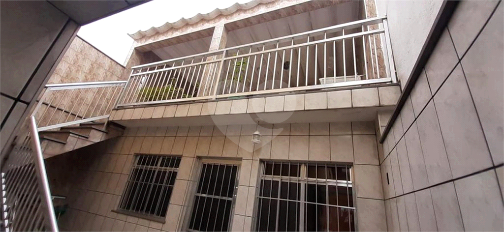 SOBRADO em JARAGUÁ