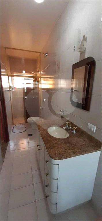SOBRADO em JARAGUÁ