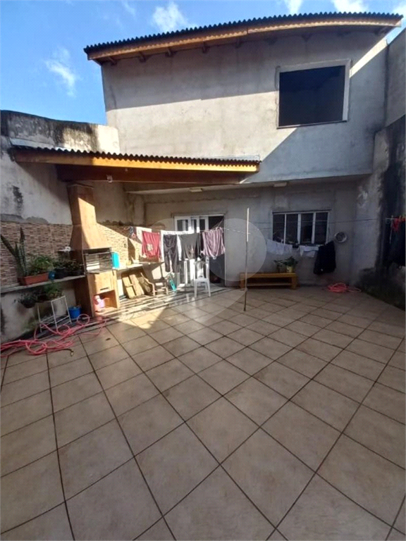 sobrado 3 dorms Tremembe