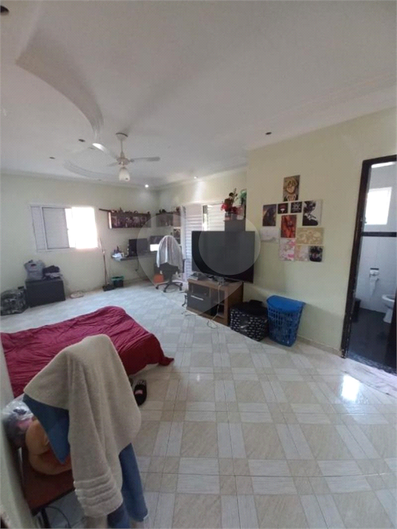 sobrado 3 dorms Tremembe