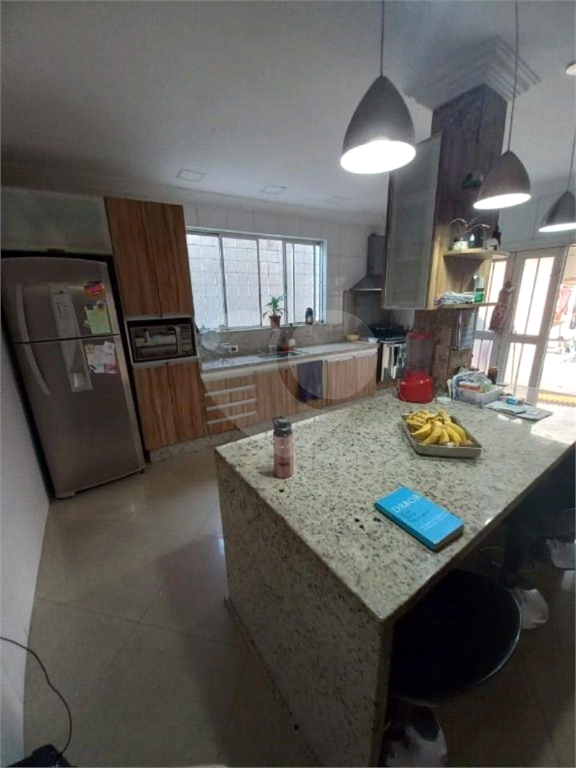 sobrado 3 dorms Tremembe