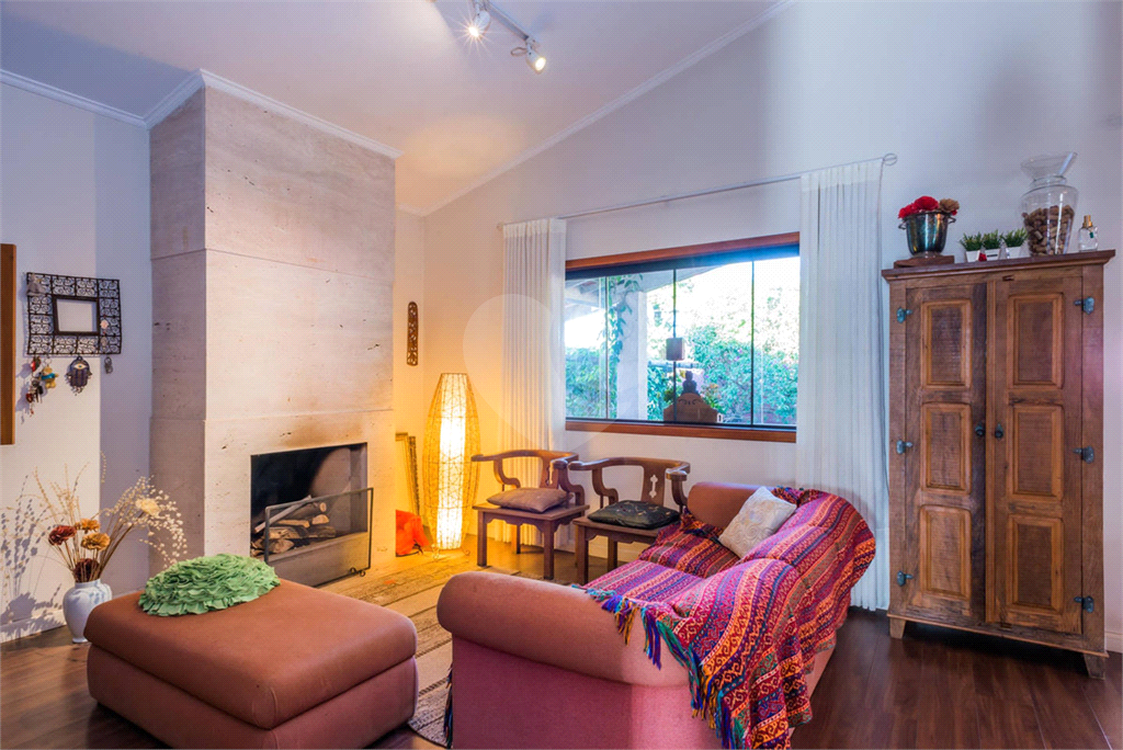 Casa de Condomínio à venda com 3 quartos, 430m² - Foto 2