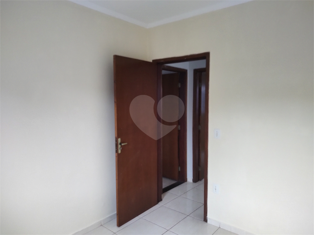 Casa à venda com 2 quartos, 66m² - Foto 8