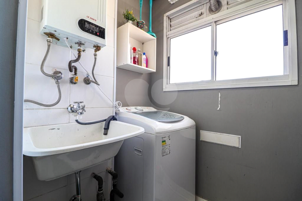 Apartamento à venda com 3 quartos, 83m² - Foto 26