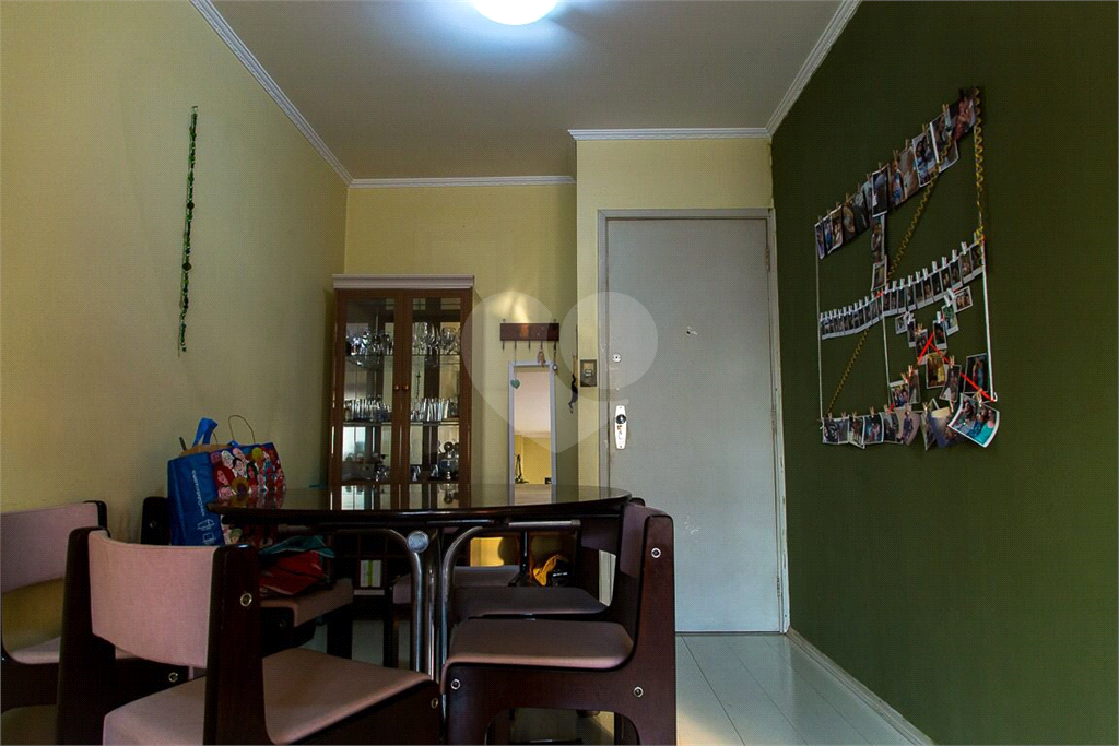 Apartamento à venda com 2 quartos, 70m² - Foto 4