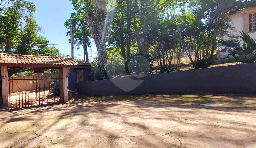 Chácara à venda com 3 quartos, 277m² - Foto 19