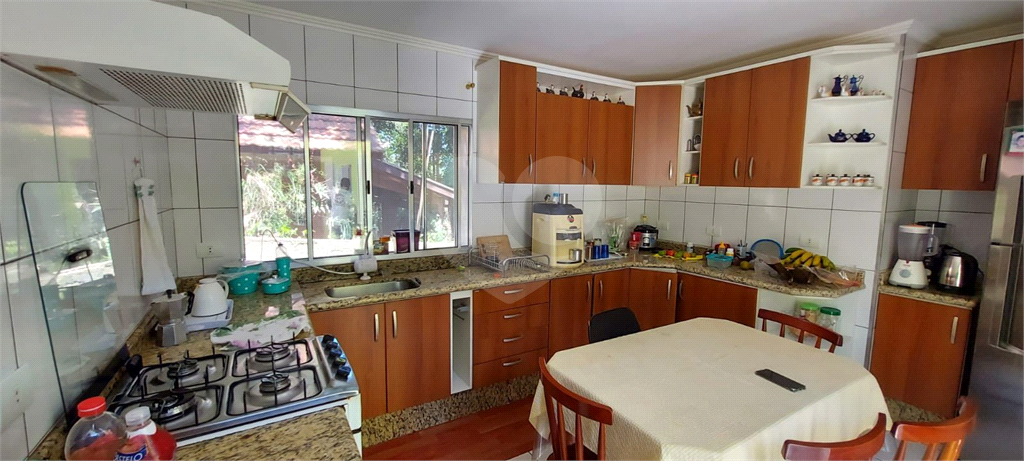 Chácara à venda com 3 quartos, 277m² - Foto 3
