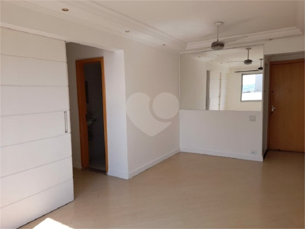 APARTAMENTO em SANTANA