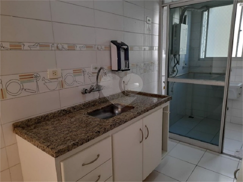 APARTAMENTO em SANTANA