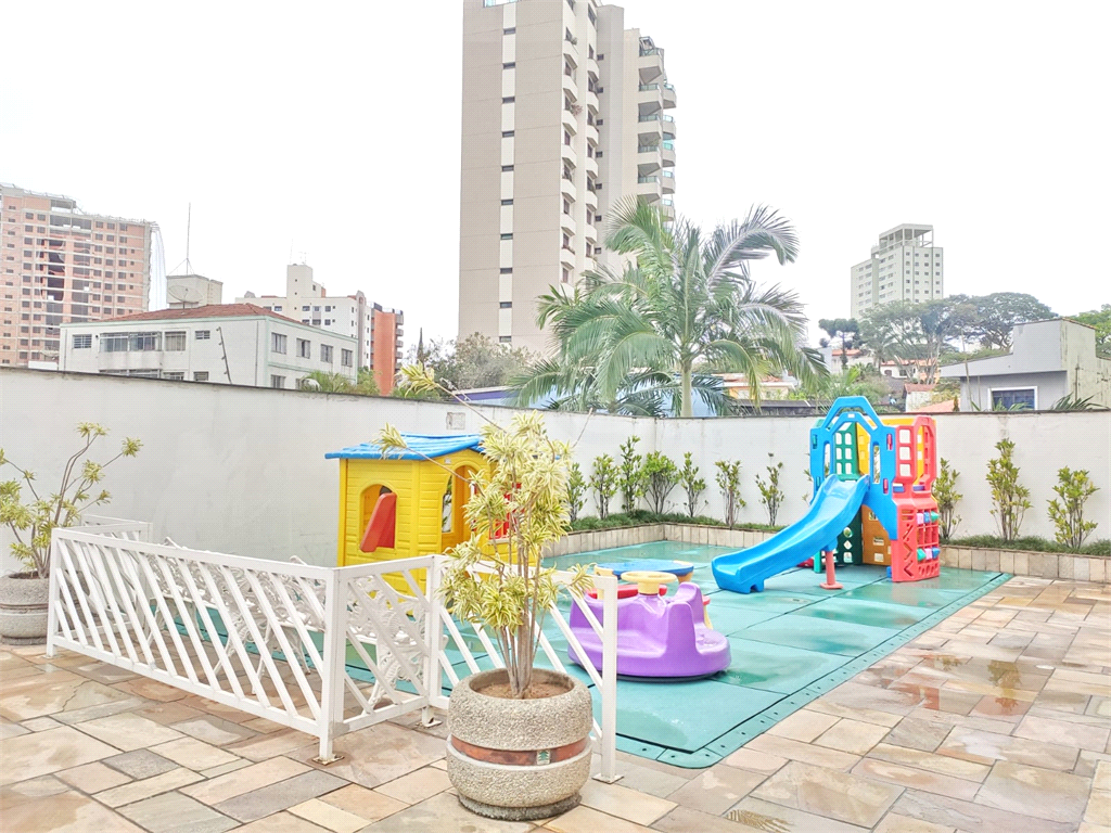 Apartamento 3 dormitórios com varanda, 