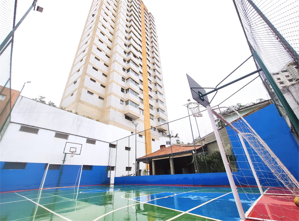 Apartamento 3 dormitórios com varanda, 