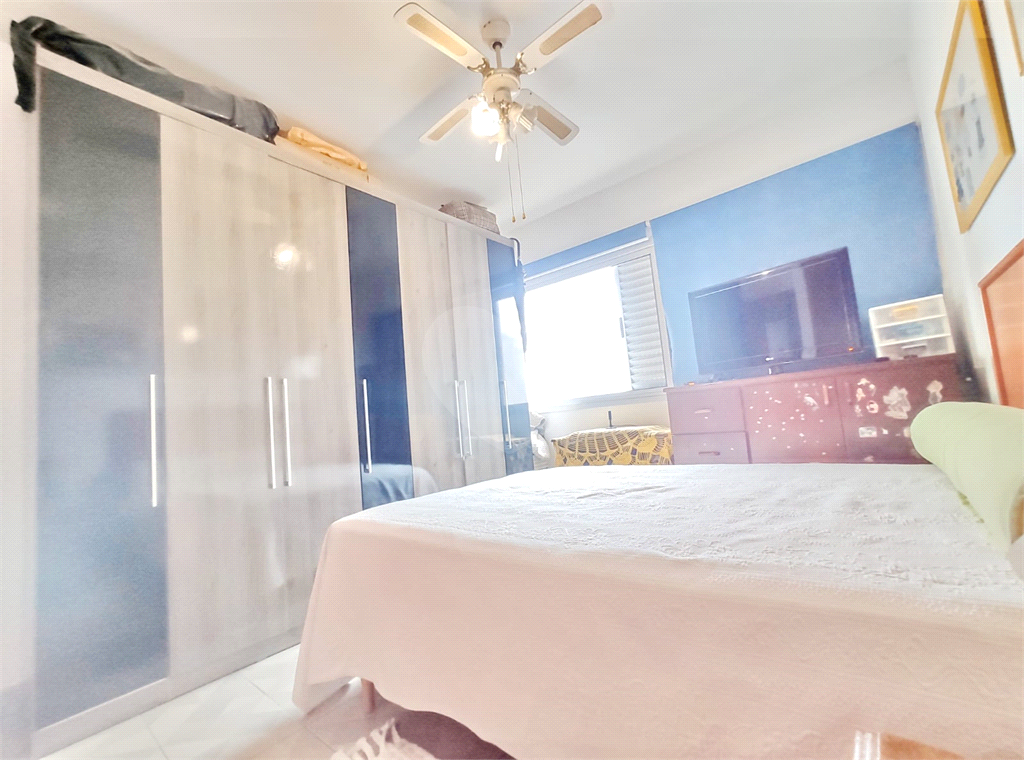 Apartamento 3 dormitórios com varanda, 