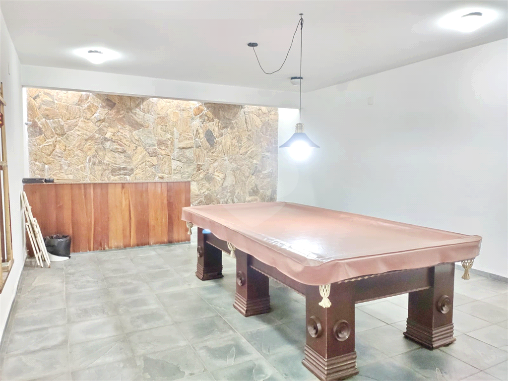 Apartamento 3 dormitórios com varanda, 