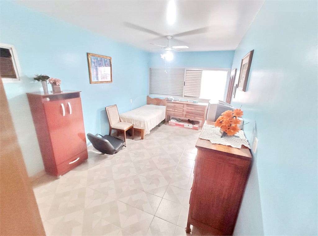 Apartamento 3 dormitórios com varanda, 