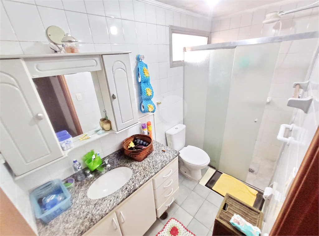 Apartamento 3 dormitórios com varanda, 