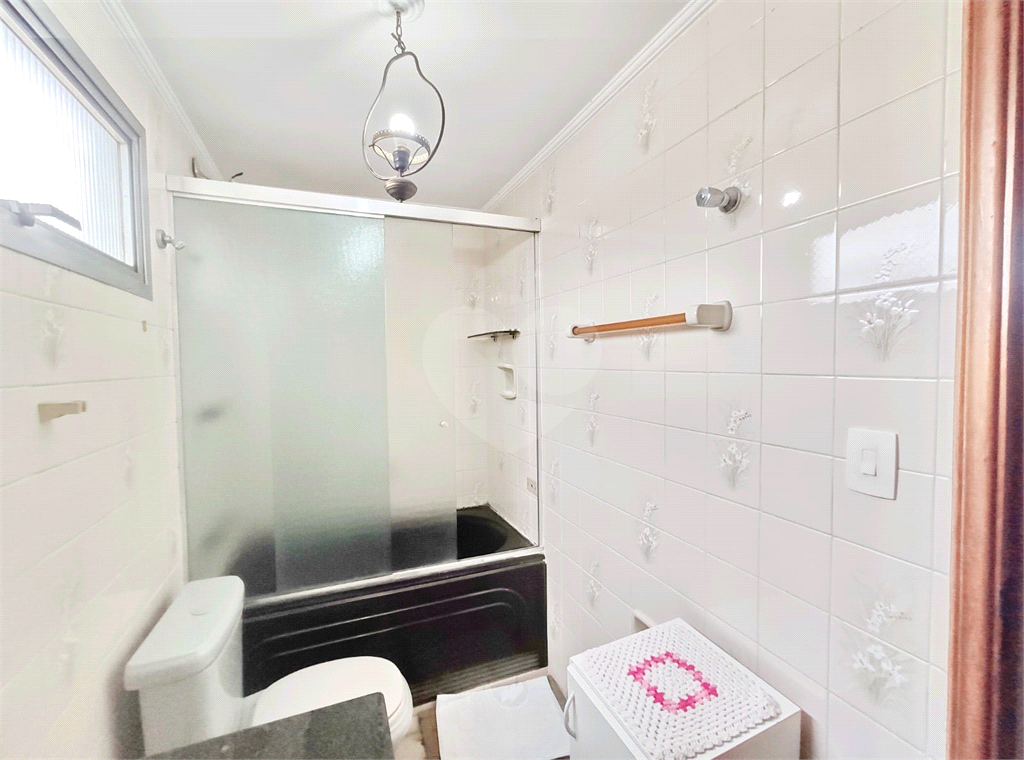 Apartamento 3 dormitórios com varanda, 