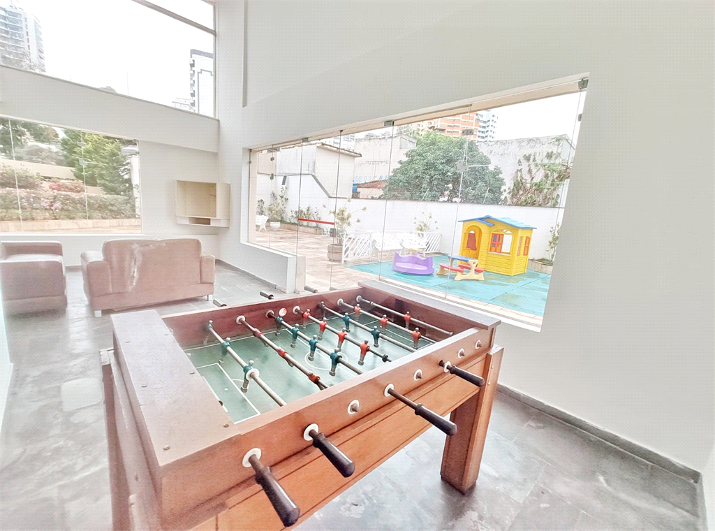 Apartamento 3 dormitórios com varanda, 