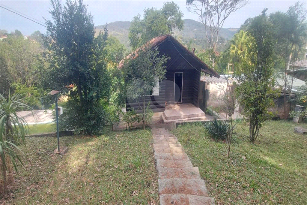 Casa de Condomínio à venda com 3 quartos, 128m² - Foto 2