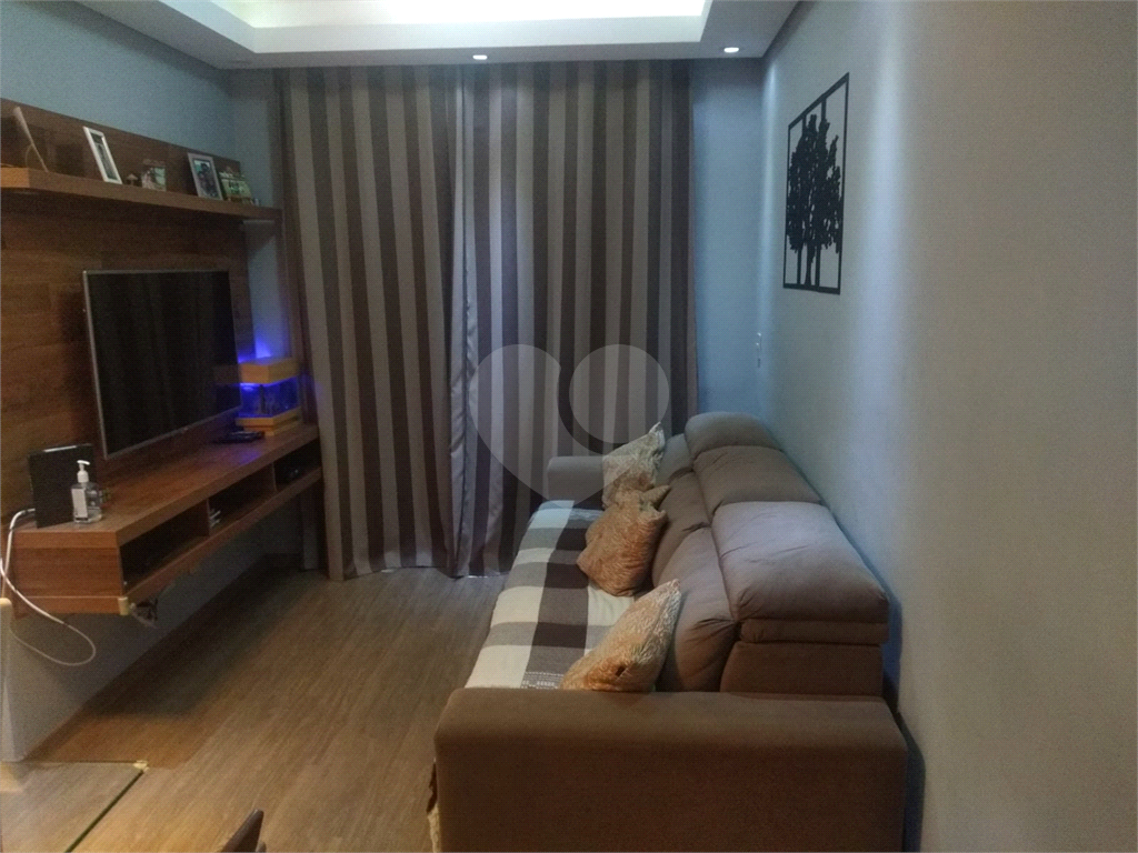 Apartamento à venda com 3 quartos, 62m² - Foto 3