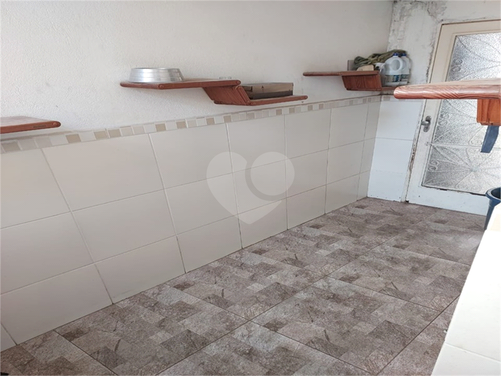 Sobrado à venda com 3 quartos, 240m² - Foto 19