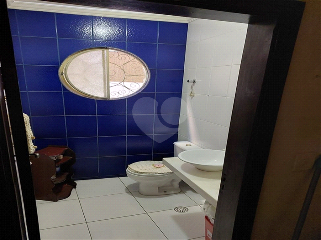 Sobrado à venda com 3 quartos, 240m² - Foto 24