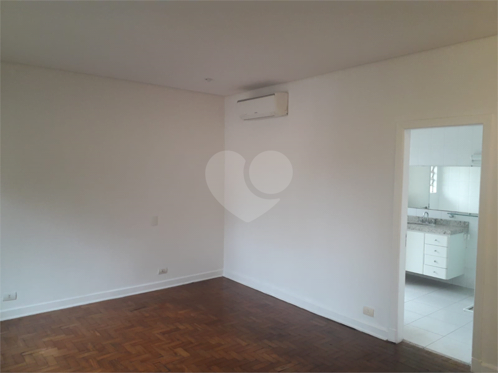 Casa no Pacaembu 300 m²