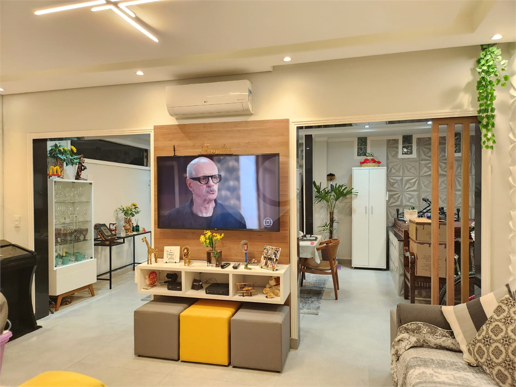 Casa de Condomínio à venda com 3 quartos, 120m² - Foto 2