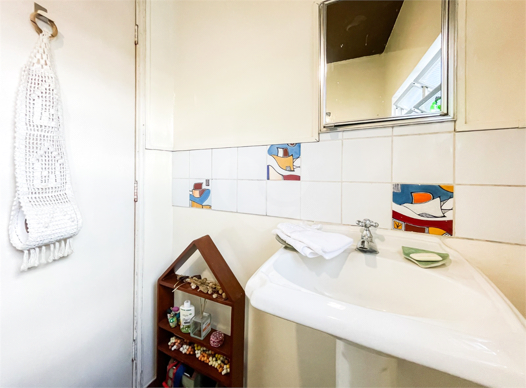 Sobrado para venda na Vila Madalena com 3 quartos com 17 m²