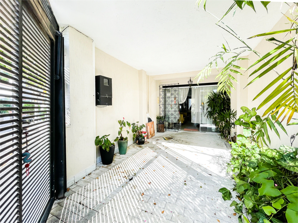 Sobrado para venda na Vila Madalena com 3 quartos com 17 m²