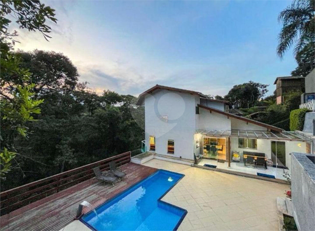 Casa de Condomínio à venda com 4 quartos, 232m² - Foto 25