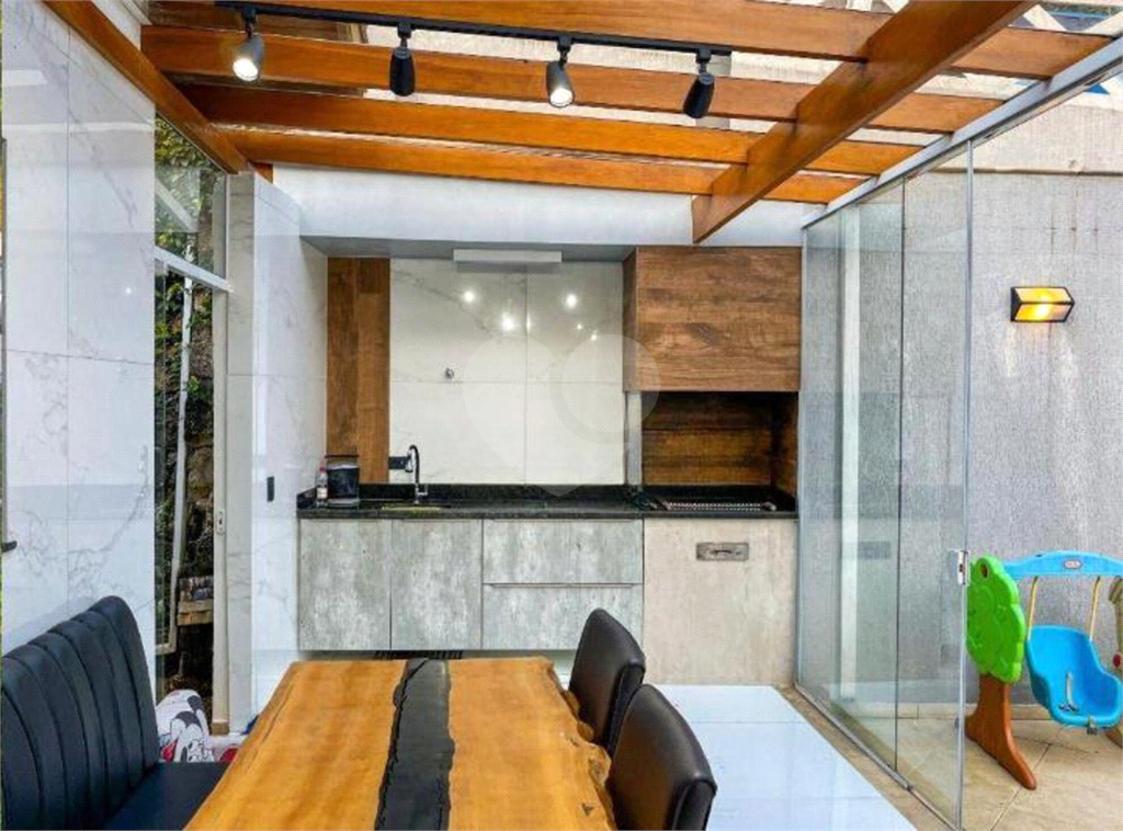 Casa de Condomínio à venda com 4 quartos, 232m² - Foto 24