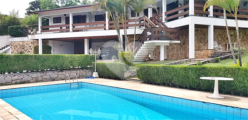 Casa de Condomínio à venda com 4 quartos, 600m² - Foto 2