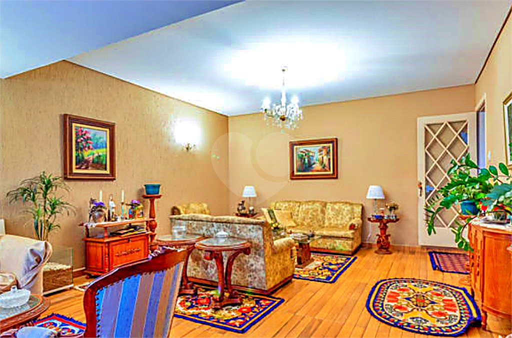 Casa 169m²  à venda no bairro Jardim França com 3 dormitórios