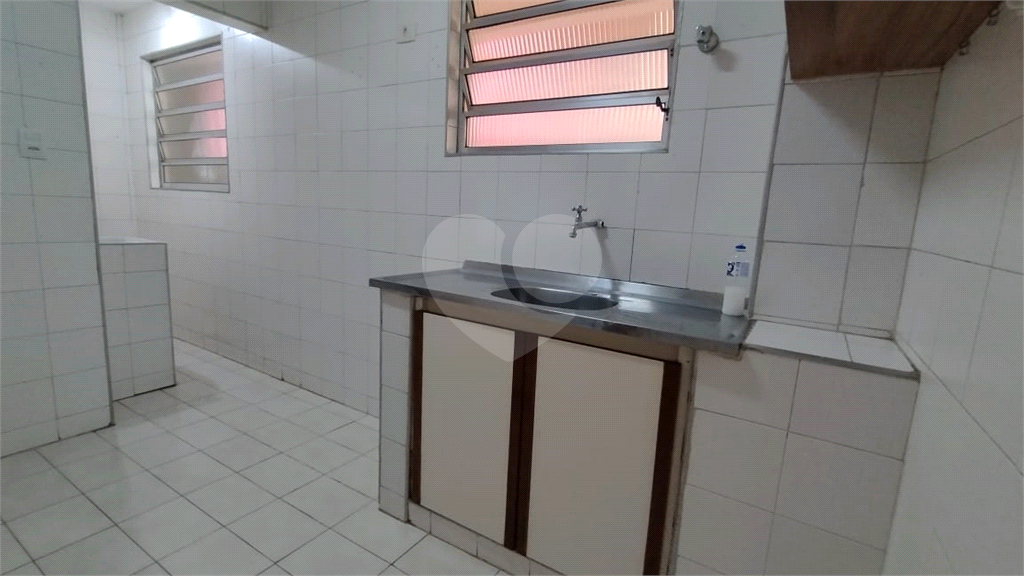 Venda de apartamento 02 dormitórios 01 banheiro sem vaga de garagem na Vila Mariana