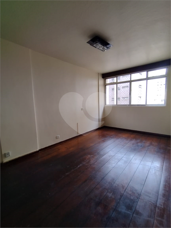Venda de apartamento 02 dormitórios 01 banheiro sem vaga de garagem na Vila Mariana