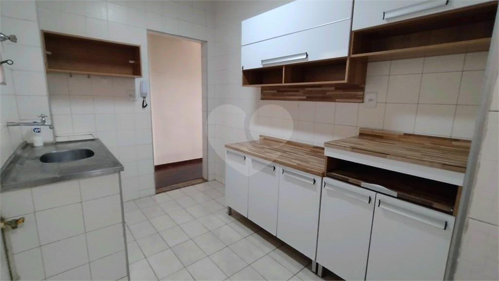 Venda de apartamento 02 dormitórios 01 banheiro sem vaga de garagem na Vila Mariana