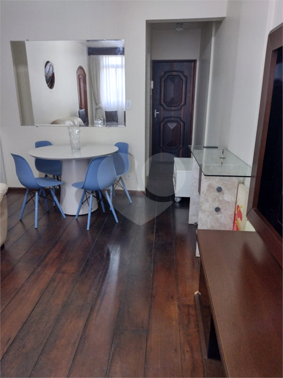 Venda de apartamento 02 dormitórios 01 banheiro sem vaga de garagem na Vila Mariana