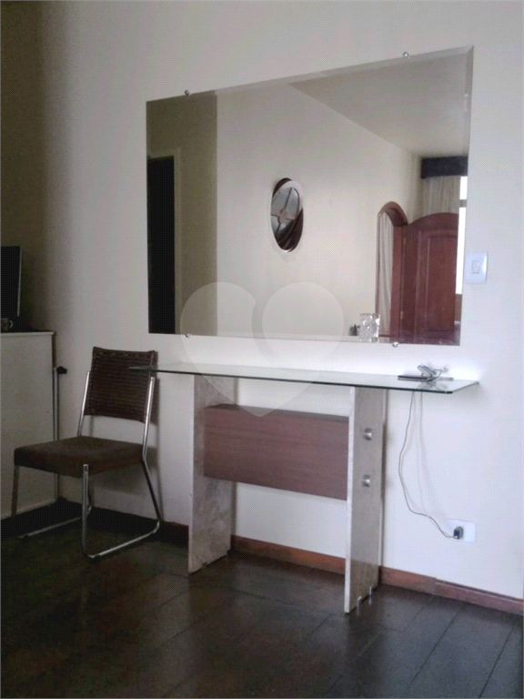 Venda de apartamento 02 dormitórios 01 banheiro sem vaga de garagem na Vila Mariana