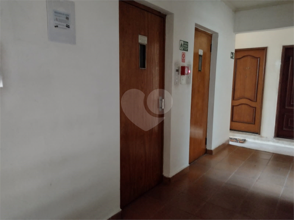 Venda de apartamento 02 dormitórios 01 banheiro sem vaga de garagem na Vila Mariana