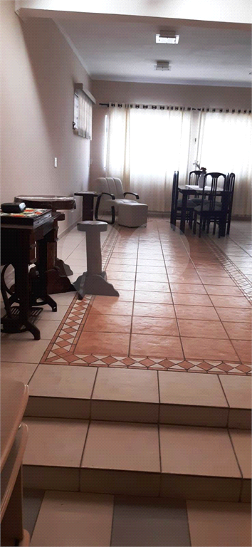 Imóvel na Vila Maria Alta com 02 Casas e 4 Vagas por R$ 950.000,00